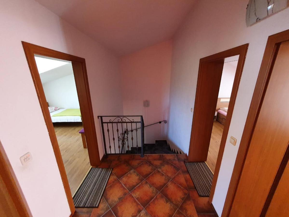 Apartments Topalovic Kostrena Exterior foto